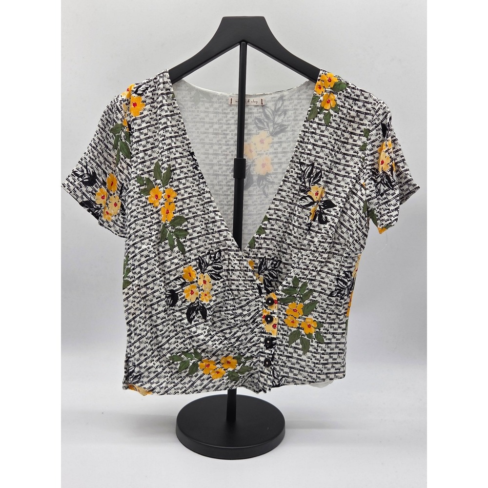 Willow & Clay Floral Button Front V-Neck Short Sleeve Blouse 101-516